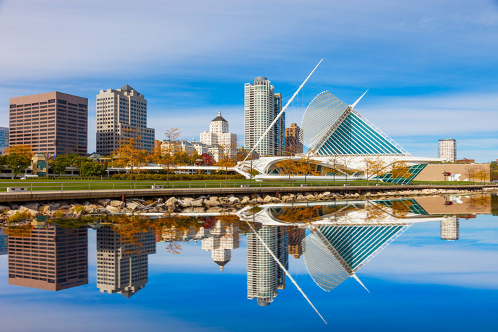 wisconsin skyline from lake michigan